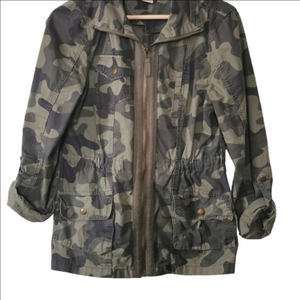 Liquid Casual Camo Zip up jacket. Size XS.